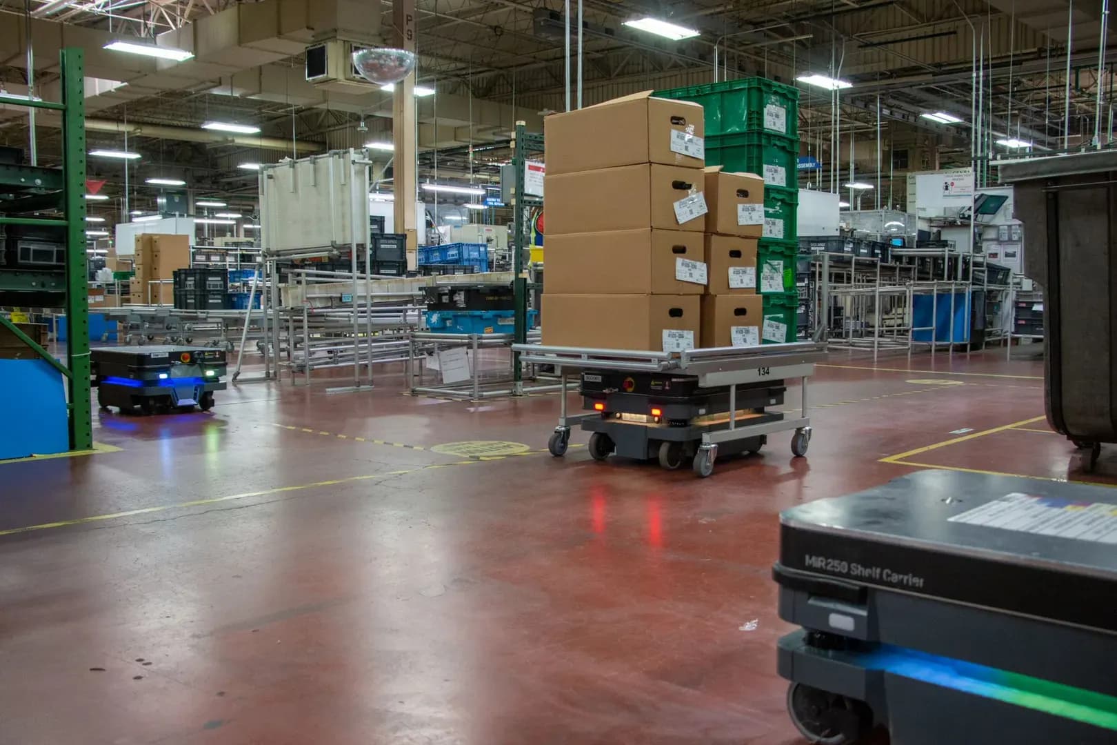 Mobile Industrial Robots MiR250